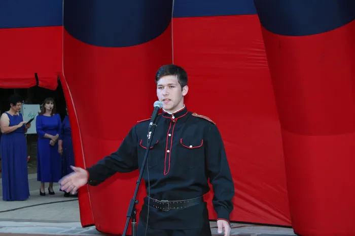 Наконечный Юрий. Сольное народное пение. Преподаватель В.В. Кравцова.JPG